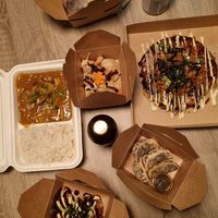 Japanese curry, tempura, takoyaki, gyoza, okonomiyaki, strawberry mochi and matcha icecream mochi at Také in Ghent