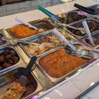 Hot bar -- Mac and cheese for the win! at Dodah's Kitchen - Mount Rainier in Mount Rainier