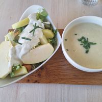 Vorspeise (Blumenkohlsuppe & Salat) at Luleå in Alicante