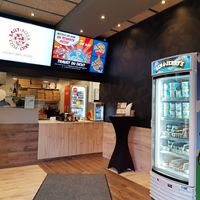 Interior at Daily Pizza in Zug