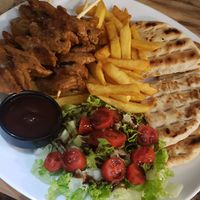 Vegan souvlaki at Ilo-Ilo in Corfu