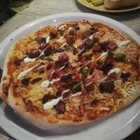 Vegan pizza at The Oak Tree Inn in Balmaha