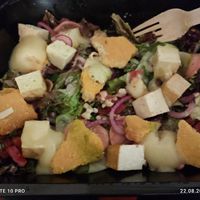 Smoked tofu salad at Linea - Closer To The Moon in Bucharest