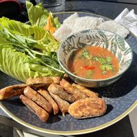 ONE-BITE ‘FISH’ SALAD. soooo good!! you can roll it to salad rolls. ohmg ✨💖🤤🙏✨  at Thai Vegan Kitchen in Helsinki