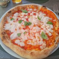 Vegan pizza at La Musa in Ventimiglia