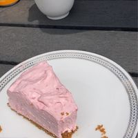 vegan raspberry cheesecake (so creamy and delicious!) at Honeymans of Bowburn in Durham