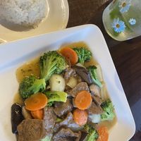 Beef and broccoli at Simple Joy in Honolulu