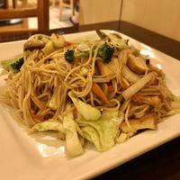 Yaki soba at Simple Joy in Honolulu