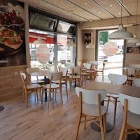 Interior at Daily Pizza in Buelach