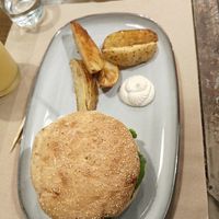 Photos really don't do the food justice. A great place, great food, great service. We can't wait to go back. The food and drinks were delicious, the big med was amazing! 👌 at El Med Veg in Tenerife