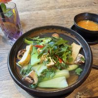 Reisbandnudelsuppe in 12-Kräuter-Brühe mit Gemüse und Tofu  at GAO Vegan in Leipzig