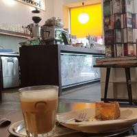 Iced cappucinno and apricot cake at Phil in Vienna