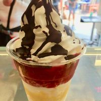 Erdbeersoße at Icery in Sylt