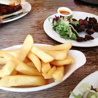 Chips and buffalo cauliflower at Glen Parva Manor in Glen Parva