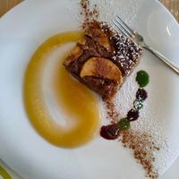 Dolce "di montagna" con mele, uva passa e frutta secca at Integraldo in Majano