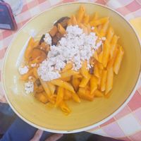 Penne with tomato sauce and vegan ricotta at Stég Pub Pizzéria in Tihany