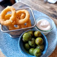 Starters: olives with onion rings and vegan mayo at Posthuset in Esbjerg