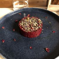 Vegan starter: beetroot tatar at Enoteca Semi di Vino  in Ricaldone