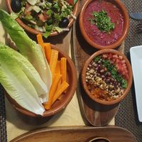 Falafel, hummus de remolacha, baba ganoush ensalada, todo vegano at YabaOf in Marbella