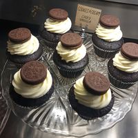 cupcakes at Superhero Records in Berlin