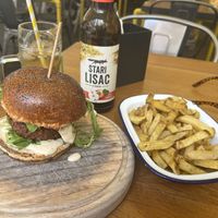   at Submarine Burgers in Zadar