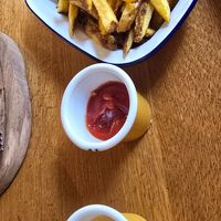 Vegan sauce and Ketchup at Submarine Burgers in Zadar