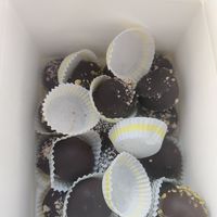 Vegan chocolate balls at AZKA Healthy Desserts in Amman