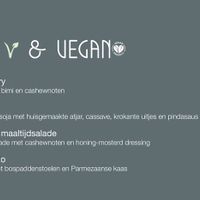 Sinds kort ook lekkere vegan opties. Ik ging hier vroeger al naar toe en toen ik vegetarisch werd , kon ik blijven komen. Maar als vegan werd het moeilijk. Nu niet meer   at Willaerts  in Papendrecht