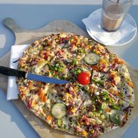 Kunterbunter Veganer Flammkuchen at Seebar in Kiel