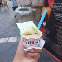 nuts and figs at Gelatomania in Taormina