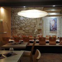 La salle at Naka in Avignon