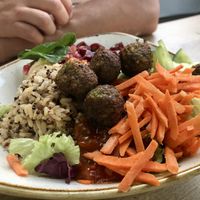 Vegan Falafel Bowl  at Dean & David in Garmisch-partenkirchen