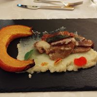 Saltimbocca alla romana con purè e zucca al forno at Vegan Domus Mea in Vicenza