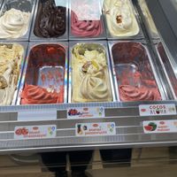 Vegan flavours, the chocolate one is also vegan. at Norberto Lekkernijen in Goes