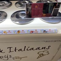 Vegan flavours. at Norberto Lekkernijen in Goes