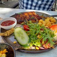 Ceci est du tofu 😲 at De Blauwe Schuit in Leuven