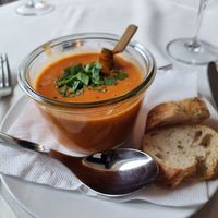 Tomate Kokos Suppe at Mäder's in Flensburg