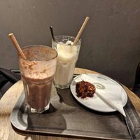 Frapinos (Vegan Choclate Cookie und Kokos Maracuja) & veganer Pekanus-Schokobrownie at Espresso House - Obernstraße - Maybe closed in Bremen