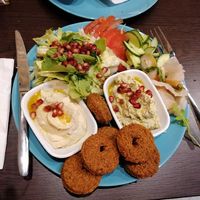 Vegan falafel plate at Orient Foodbar in Villach