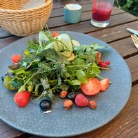 Wildkräutersalat at Place to V in Lenzen Elbe