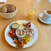 Frühstücksbuffet  at ahead Burghotel in Lenzen Elbe