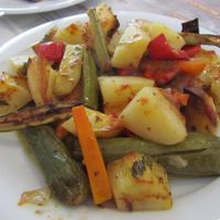 potato-vegetable meal at To Stachi in Crete