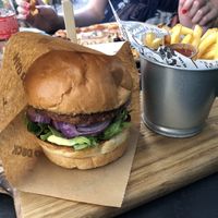   at MAD DUCK Burger & Pizza bar in Nin