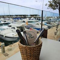 Outdoor seating at My True Burger and Vegan in Mallorca
