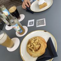 Zimtschnecke und schwedischer Apfelkuchen at Glockenhof in Lueneburg