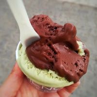 Cioccolato e pistacchio. at Gelateria Meno Tredici in Trapani