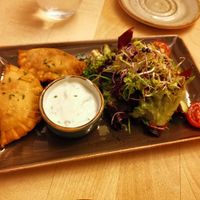 Blumenkohl Samosa at Max Pett in Munich