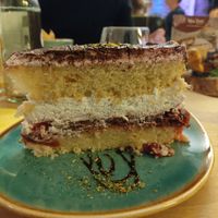 Torta cioccolato e ciliege at Max Pett in Munich