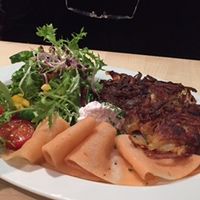 Amazing vegan 'smoked salmon.' Absolutely delicious  at Max Pett in Munich