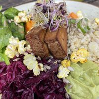 Ein Bowl geht immer 😄  at Max Pett in Munich